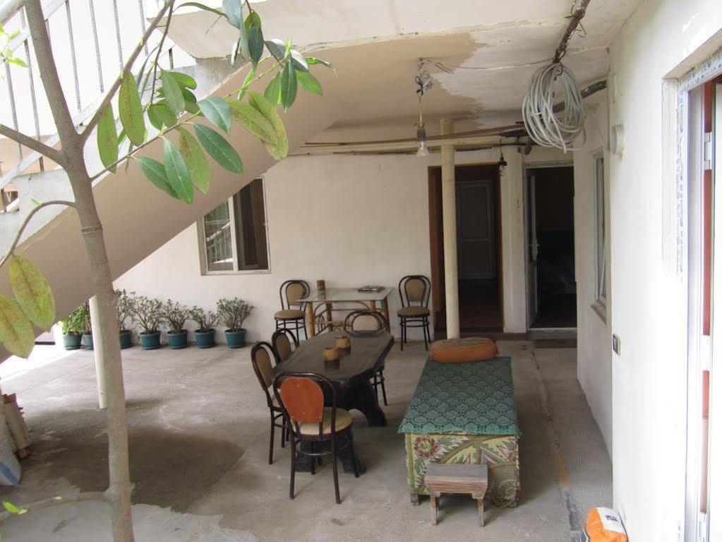 Guesthouse 97 In Batumi Exterior photo